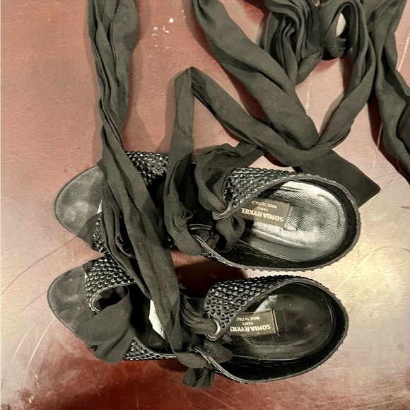 Designer Rhinestone Heels - Picture 4 of 8